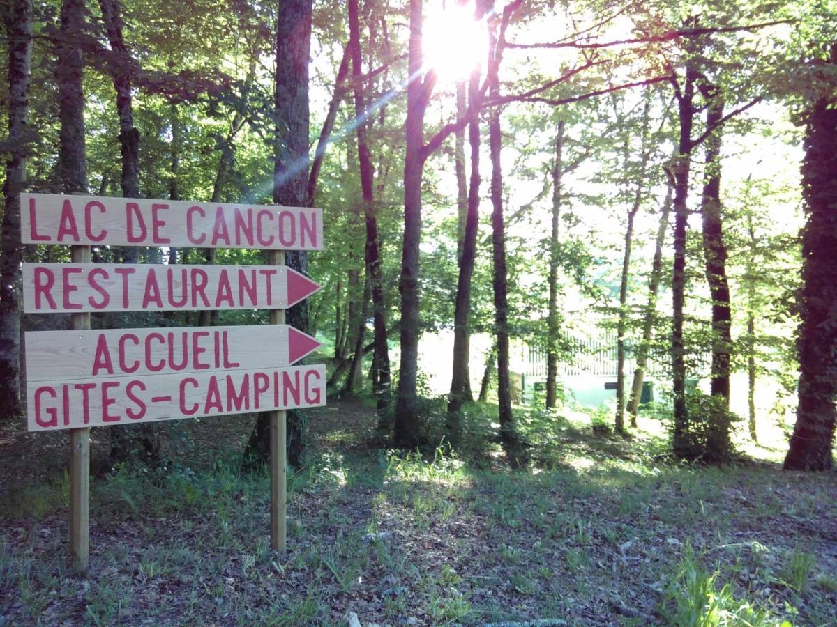 Lac De Cancon Esterno foto